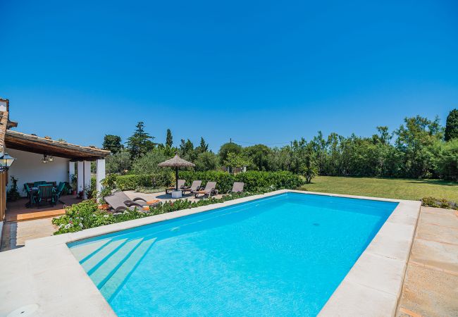 Country house in Pollensa / Pollença - CAN FERRAGUT ref. VP07
